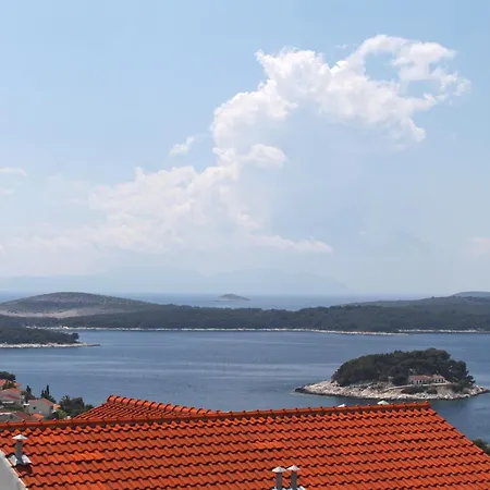 With A Parking Space Hvar - 8791 Lejlighed Hvar Town